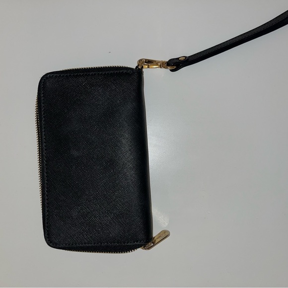 Michael Kors Wallet - Picture 3 of 4